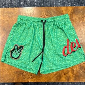 Deuce Brand Basketball Shorts Men’s M Grinch Ltd Edition Style Like New No Tags